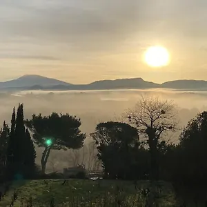 https://la-vue-sur-le-mont-ventoux-appartement-parking.fr-provencehotel.com